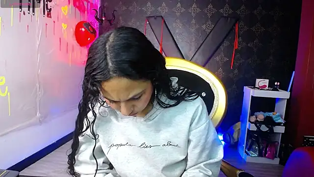 Snapshot of Sweettpleasure chatting on September 30, 2025, 12:33 pm Sweettpleasure online show from September 30, 2025, 12:33 pm