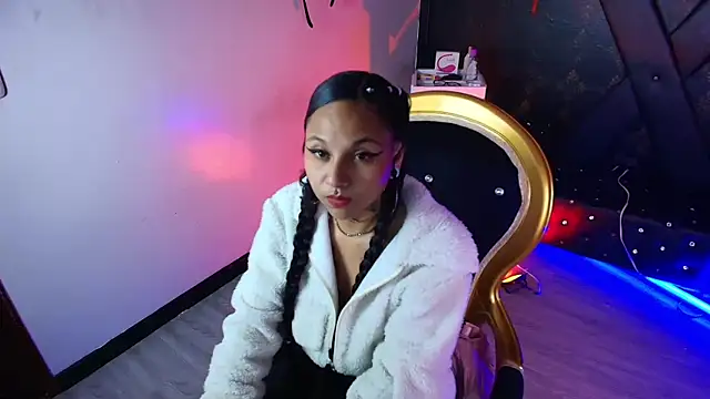 Sweettpleasure online show from February 3, 2026, 3:06 pm