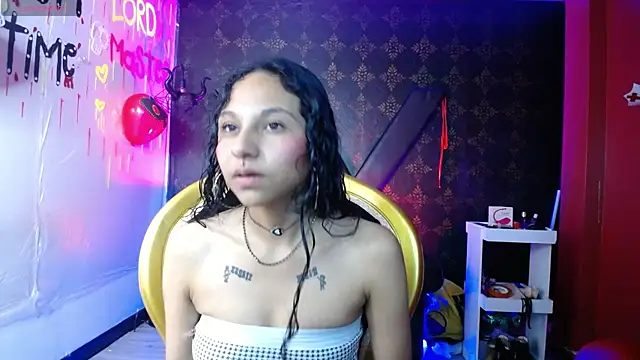 Snapshot of Sweettpleasure chatting on September 22, 2025, 12:33 pm Sweettpleasure online show from September 22, 2025, 12:33 pm