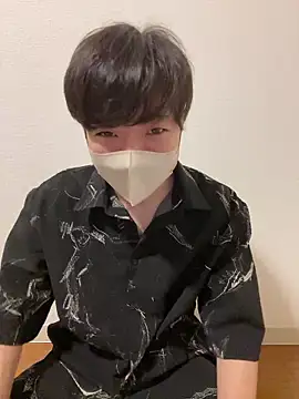 Yuma0718 online show from December 1, 2025, 3:13 pm