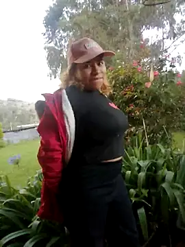 hot lady19 online show from December 19, 2025, 9:28 pm