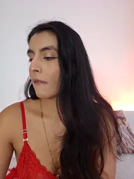 AliishaPss online show from February 10, 2026, 7:13 pm