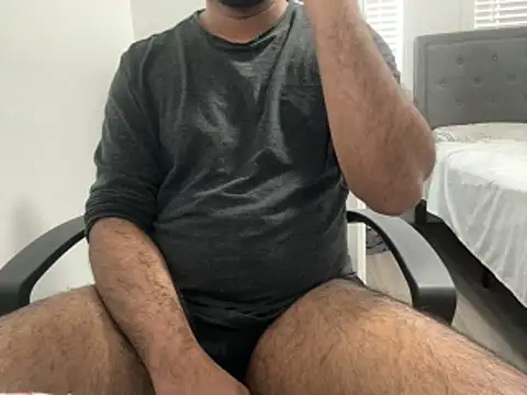 Snapshot of HothairyBoy2 chatting on February 2, 2026, 5:56 pm HothairyBoy2 online show from February 2, 2026, 5:56 pm