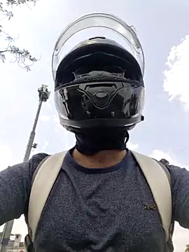 YoursThickDick online show from April 8, 2026, 5:53 am