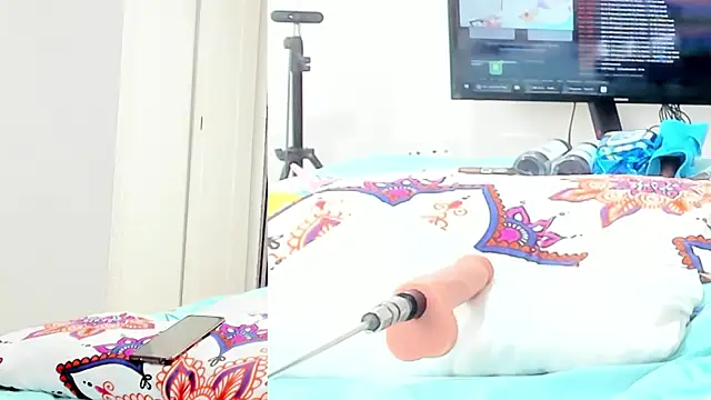 Snapshot of Alani_Queen chatting on September 28, 2025, 7:32 pm Alani Queen online show from September 28, 2025, 7:32 pm