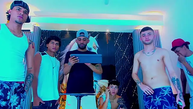 Extreme boys online show from September 23, 2025, 7:37 am