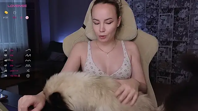 Snapshot of CutieGoose chatting on October 28, 2025, 9:19 am CutieGoose online show from October 28, 2025, 9:19 am