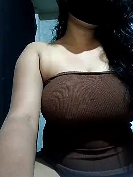 Snapshot of DiyaRoy49 chatting on February 11, 2026, 9:14 pm DiyaRoy49 online show from February 11, 2026, 9:14 pm