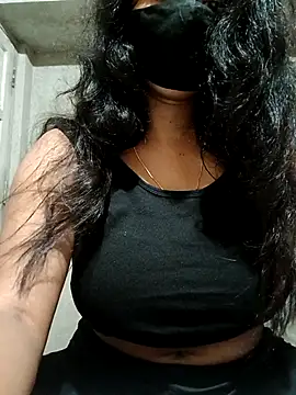 Snapshot of DiyaRoy49 chatting on October 7, 2025, 3:35 pm DiyaRoy49 online show from October 7, 2025, 3:35 pm