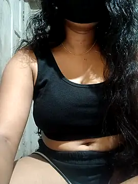 Snapshot of DiyaRoy49 chatting on November 7, 2025, 12:10 pm DiyaRoy49 online show from November 7, 2025, 12:10 pm