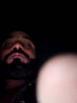 Raju fuckerr online show from December 5, 2025, 1:32 pm