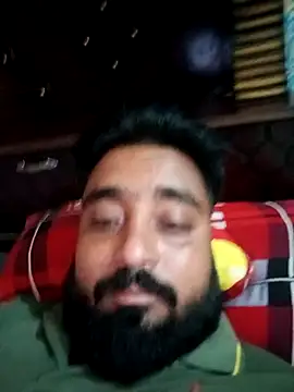 Raju fuckerr online show from October 3, 2025, 5:09 am