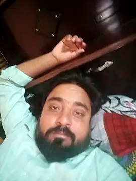 Raju fuckerr online show from April 15, 2026, 4:29 am