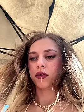 BabyAnais online show from April 7, 2026, 1:13 pm