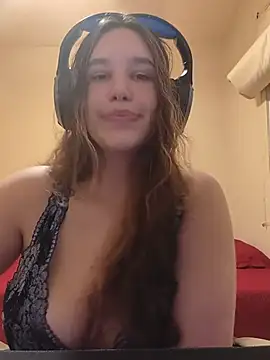 Snapshot of Mellhots2 chatting on July 22, 2026, 12:34 am Mellhots2 online show from July 22, 2026, 12:34 am
