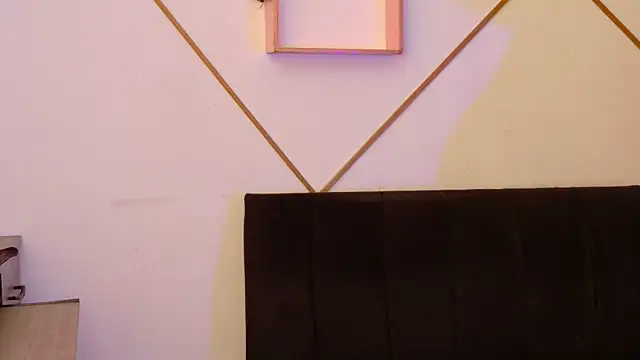 Linda andrew online show from November 20, 2025, 7:03 pm