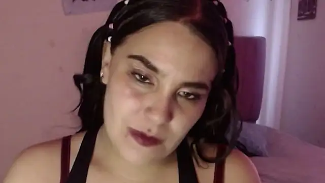 Snapshot of Salma_deep chatting on October 4, 2025, 6:42 pm Salma deep online show from October 4, 2025, 6:42 pm