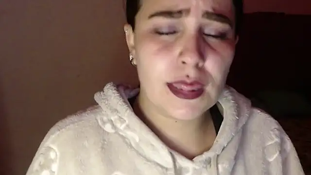 Snapshot of Salma_deep chatting on October 12, 2025, 10:44 pm Salma deep online show from October 12, 2025, 10:44 pm