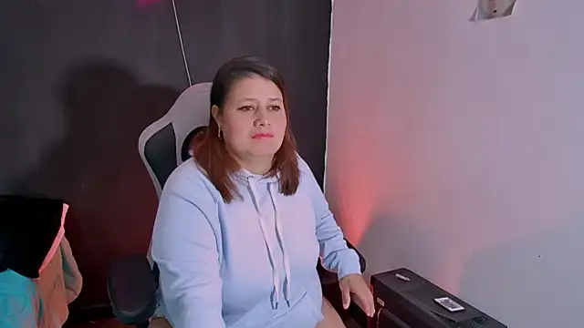 Lizz Milf online show from September 21, 2025, 1:55 am