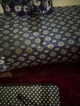 Snapshot of moroooooooo12 chatting on October 1, 2025, 6:51 am moroooooooo12 online show from October 1, 2025, 6:51 am