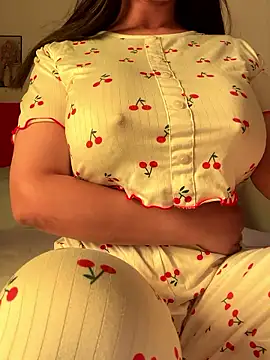 Snapshot of OnlyRima chatting on September 24, 2025, 9:54 pm OnlyRima online show from September 24, 2025, 9:54 pm