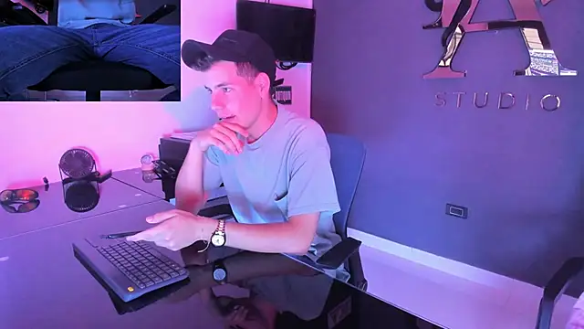 lara and danny online show from September 26, 2025, 6:59 pm