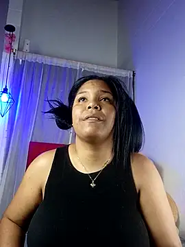 Snapshot of naomi_campbel_ chatting on October 12, 2025, 1:45 pm naomi campbel online show from October 12, 2025, 1:45 pm