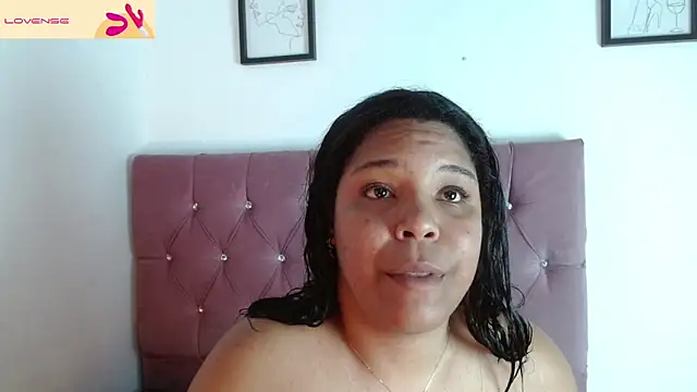 naomi campbel  online show from April 12, 2026, 8:45 pm