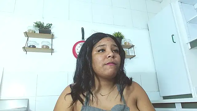 Snapshot of naomi_campbel_ chatting on October 29, 2025, 9:03 pm naomi campbel online show from October 29, 2025, 9:03 pm