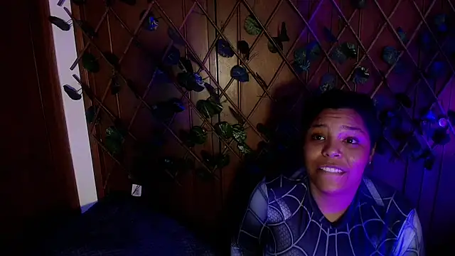 Snapshot of naomi_campbel_ chatting on October 22, 2025, 9:13 pm naomi campbel online show from October 22, 2025, 9:13 pm