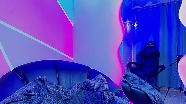 Snapshot of naomi_campbel_ chatting on October 15, 2025, 1:52 pm naomi campbel online show from October 15, 2025, 1:52 pm