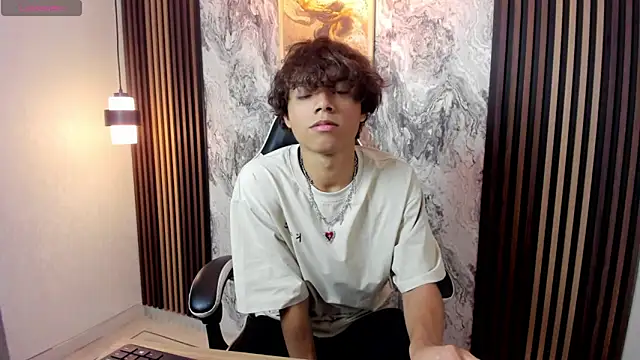 Snapshot of Honeymoon_sariel chatting on October 15, 2025, 7:33 pm Honeymoon sariel online show from October 15, 2025, 7:33 pm