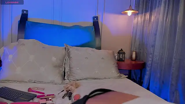 NaishaFord 1 online show from October 7, 2025, 1:06 am