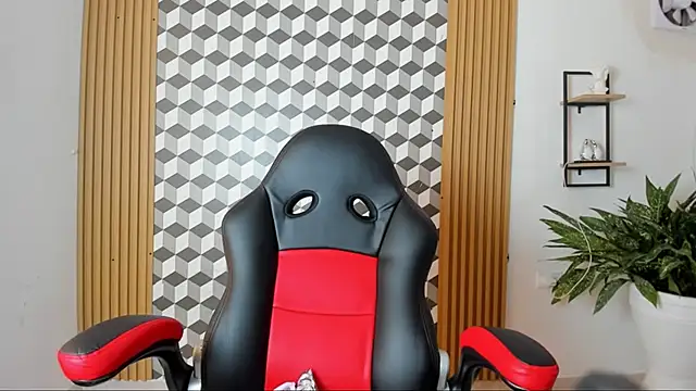 alice  brow online show from October 14, 2025, 3:12 pm