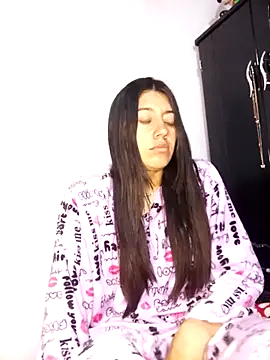 Madow Lu online show from October 14, 2025, 12:39 pm