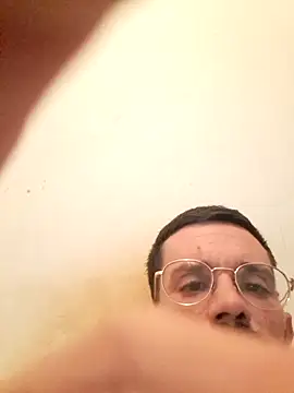 lolo7121 online show from September 24, 2025, 9:32 pm