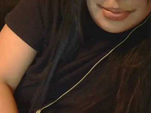 Snapshot of MakaylaRubi chatting on October 28, 2025, 7:07 am MakaylaRubi online show from October 28, 2025, 7:07 am