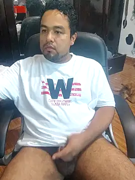 Hotknight online show from May 6, 2026, 11:09 pm