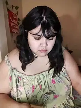 Snapshot of Mica_bonitaa chatting on October 25, 2025, 6:08 pm Mica bonitaa online show from October 25, 2025, 6:08 pm