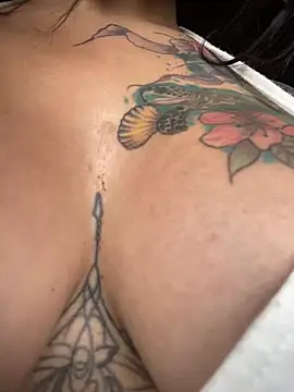 YouCandiSumisa online show from November 26, 2025, 5:46 pm