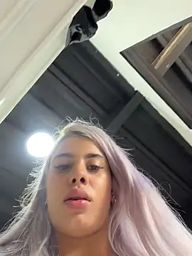 Snapshot of YouCandiSumisa chatting on October 22, 2025, 6:18 pm YouCandiSumisa online show from October 22, 2025, 6:18 pm