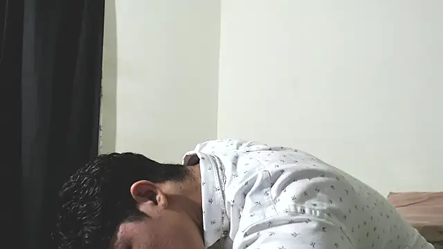 Penelope77 online show from November 21, 2025, 5:06 am