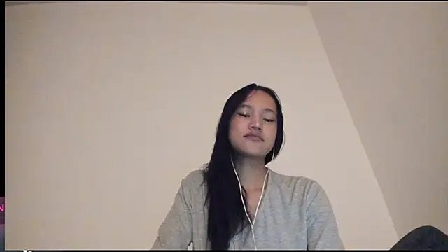 soska26 online show from September 15, 2025, 2:28 pm
