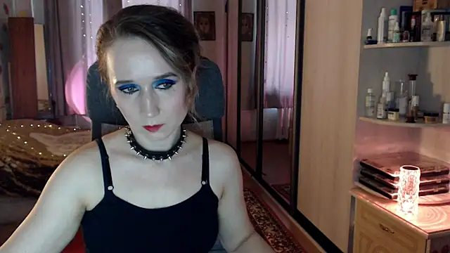 Snapshot of ClassyInna chatting on October 24, 2025, 8:24 am ClassyInna online show from October 24, 2025, 8:24 am