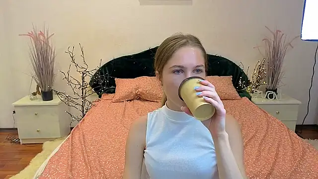 Spicy Lexi online show from July 20, 2026, 6:54 am