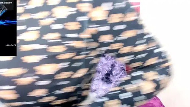 Snapshot of Strawberry_Lips chatting on September 24, 2025, 5:03 am Strawberry Lips online show from September 24, 2025, 5:03 am