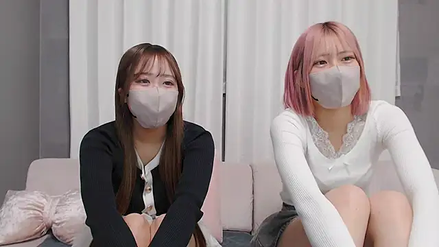  YUI CHAN  online show from November 15, 2025, 11:14 am