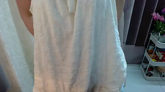 Shenlly online show from September 21, 2025, 1:22 am