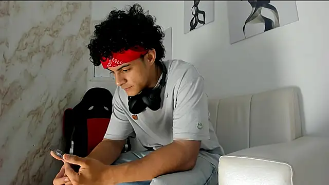 mikey banji online show from October 12, 2025, 1:01 pm