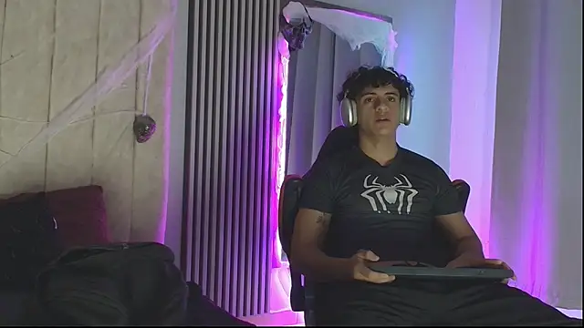 mikey banji online show from October 9, 2025, 12:06 pm